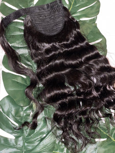 Straight/Wavy Ponytail